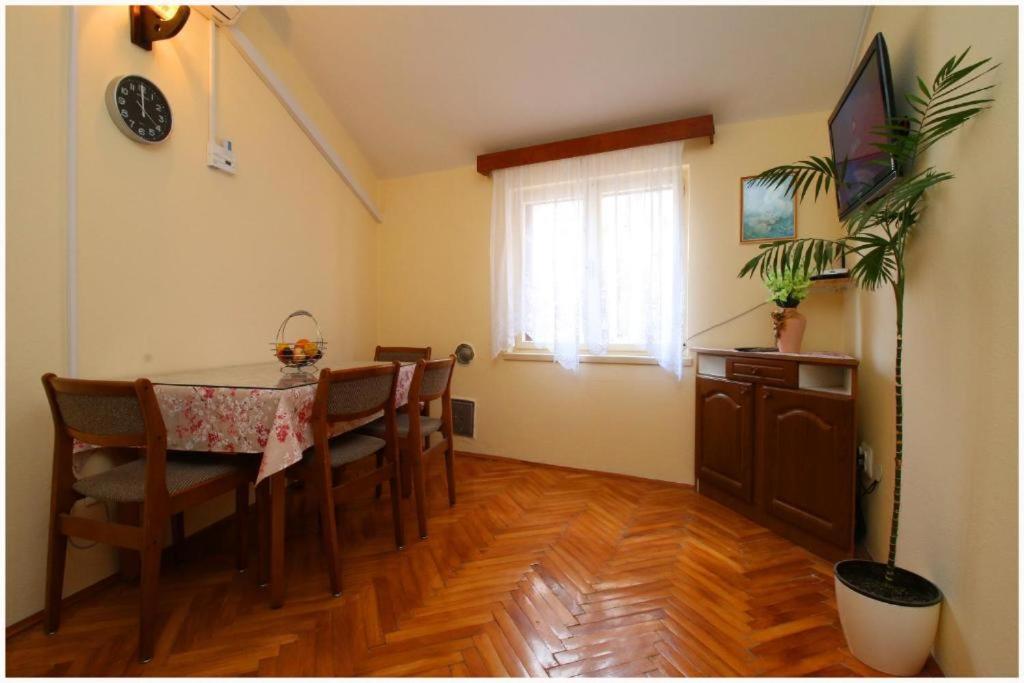 Apartment Josip Primosten Luaran gambar